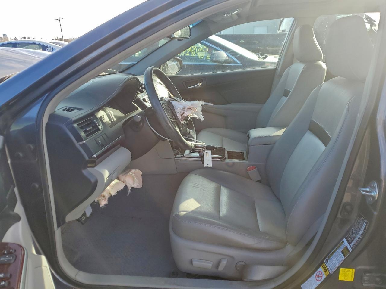 2014 TOYOTA CAMRY