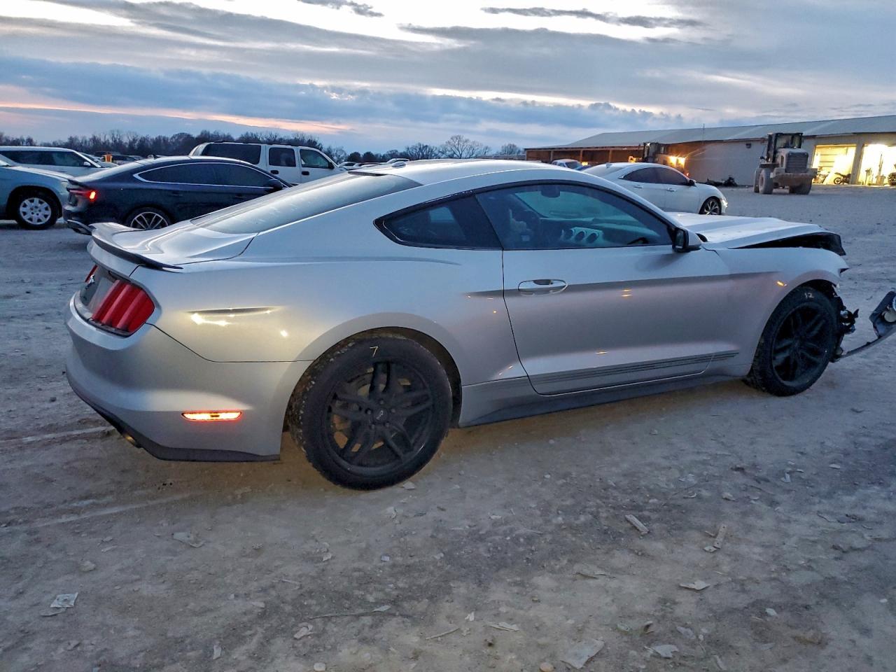2016 FORD MUSTANG