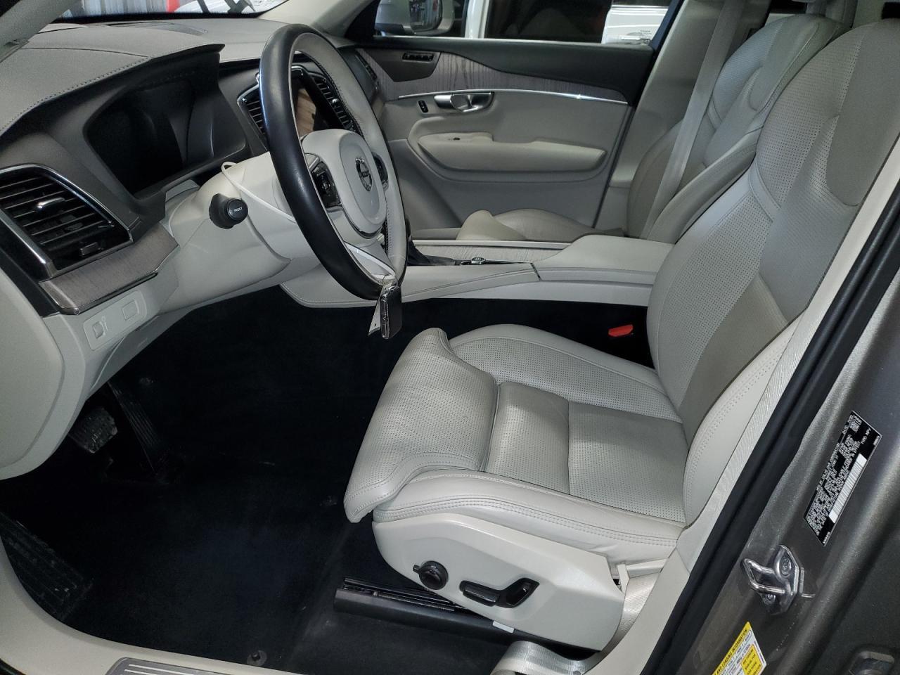 2021 VOLVO XC90
