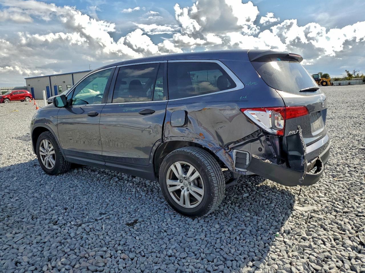 2017 HONDA PILOT