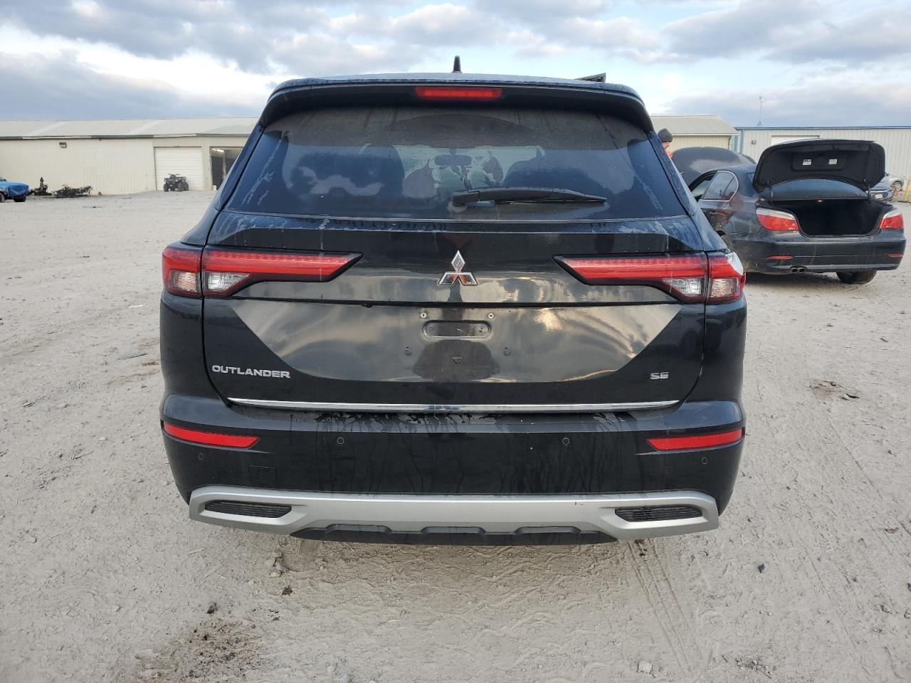 2023 MITSUBISHI outlander
