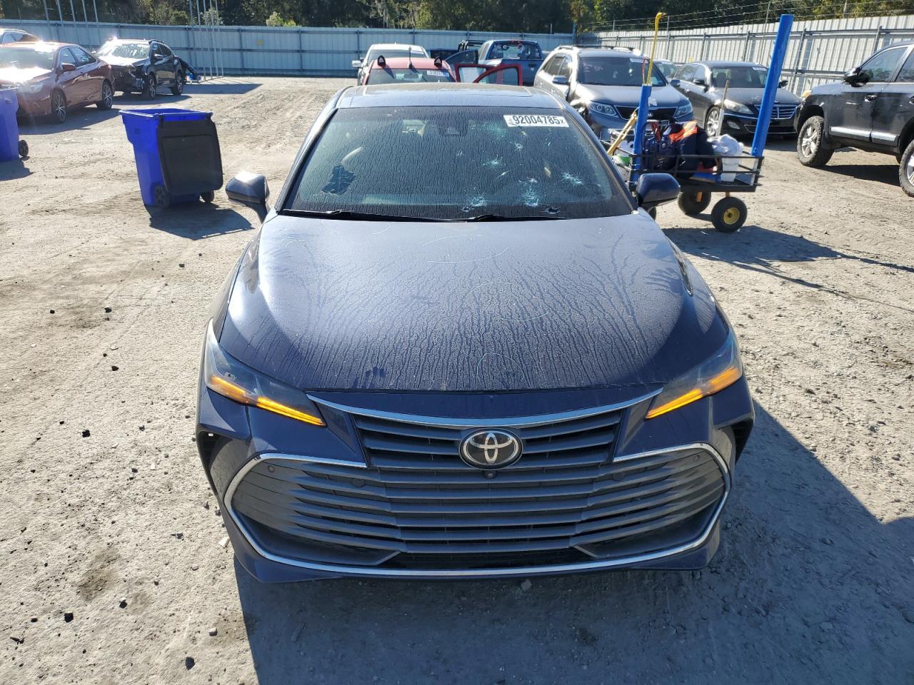 2019 TOYOTA Avalon
