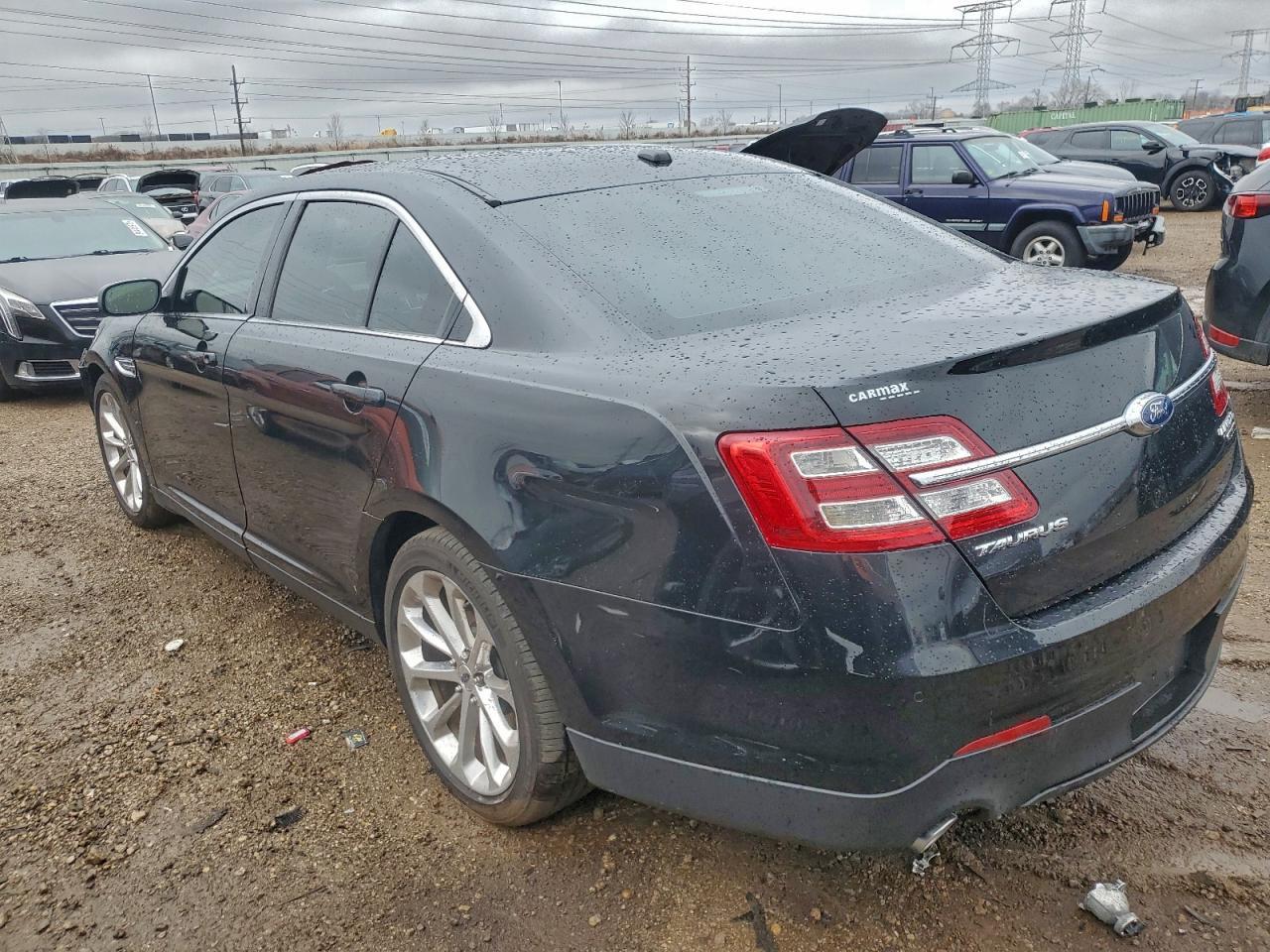 2015 FORD Taurus