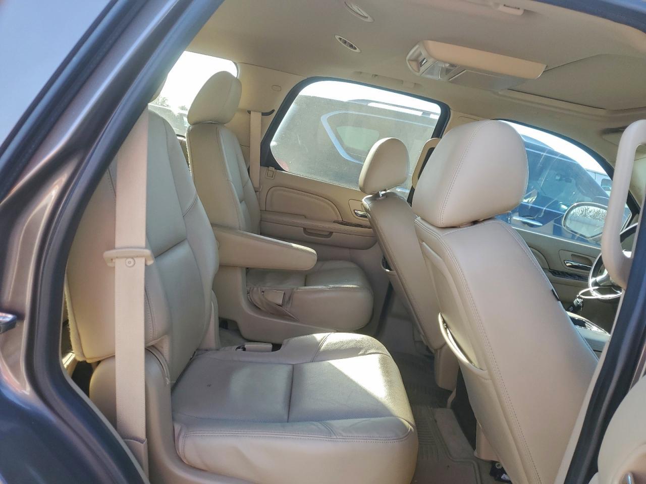2013 CADILLAC ESCALADE