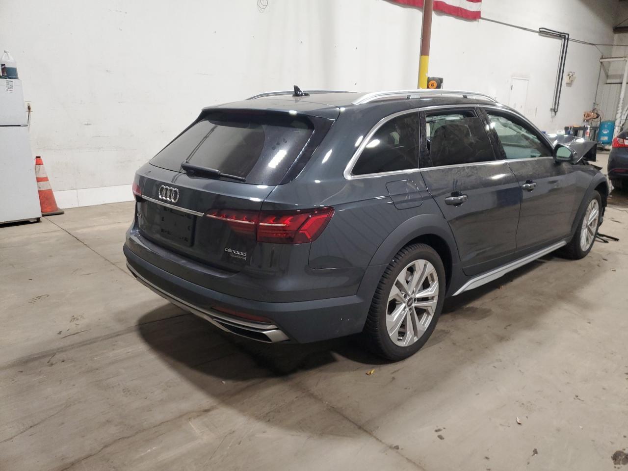 2023 AUDI A4 allroad