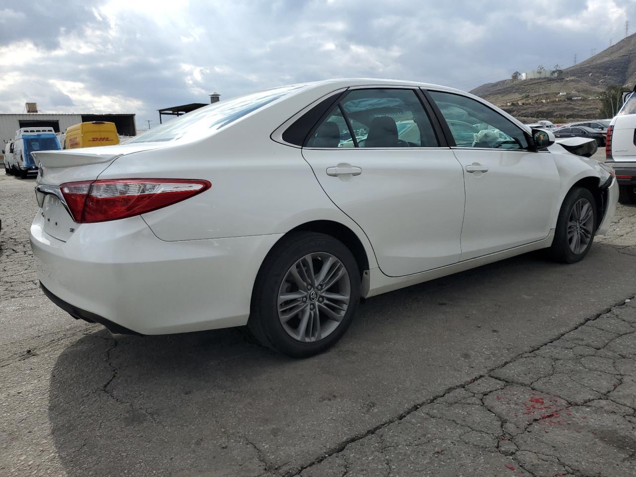 2017 TOYOTA CAMRY
