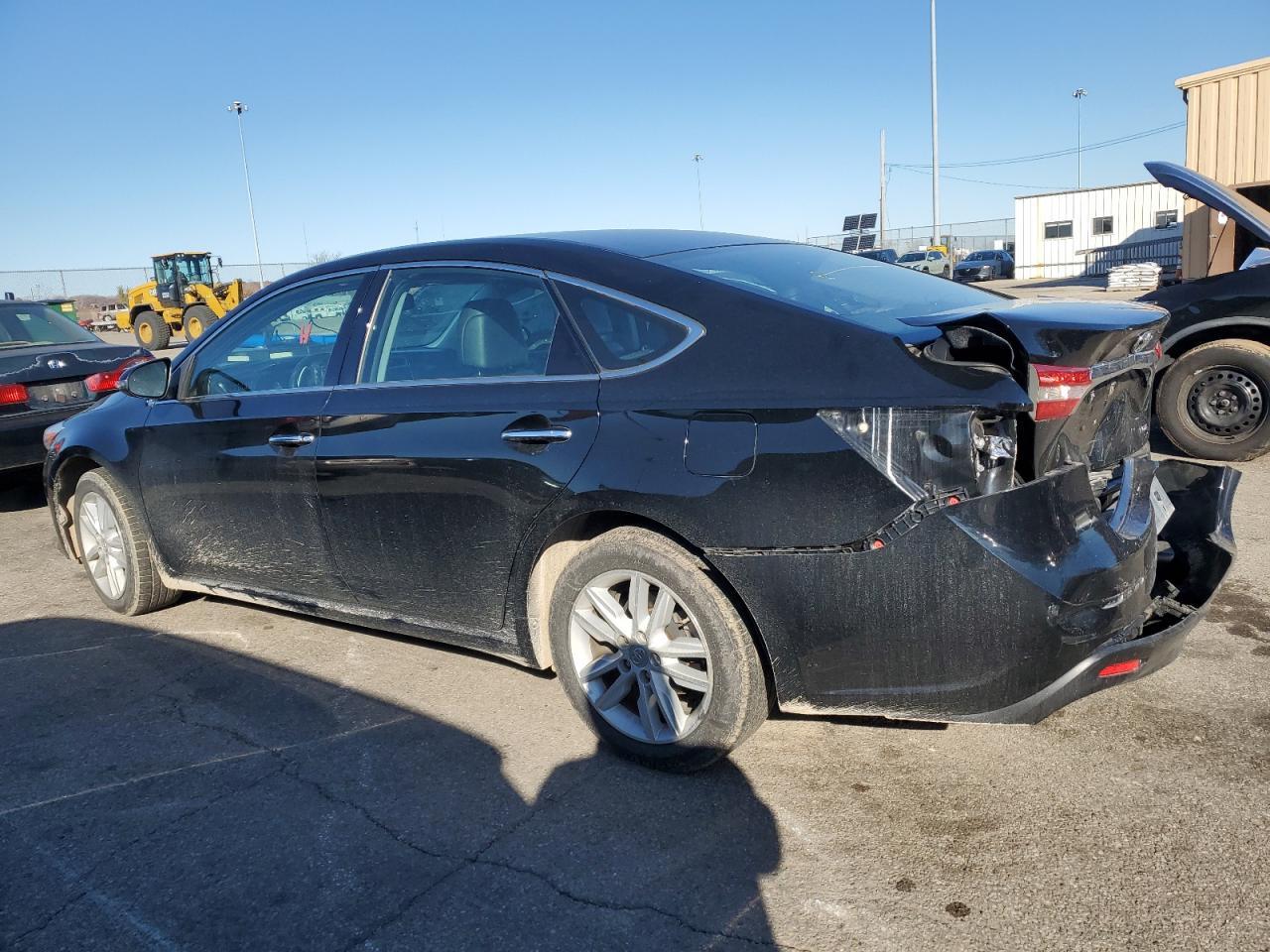 2013 TOYOTA Avalon