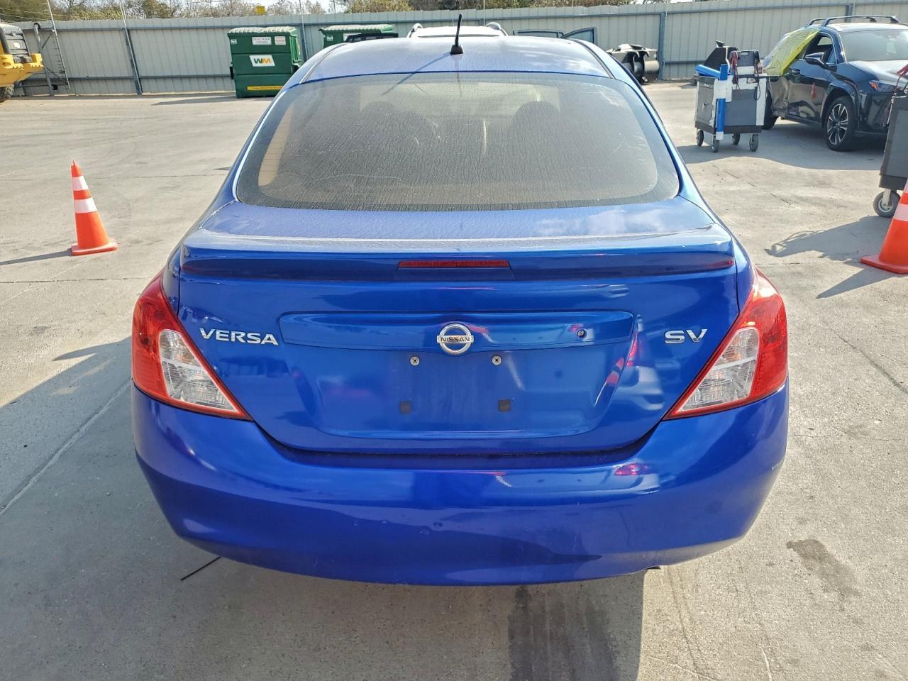 2014 NISSAN VERSA