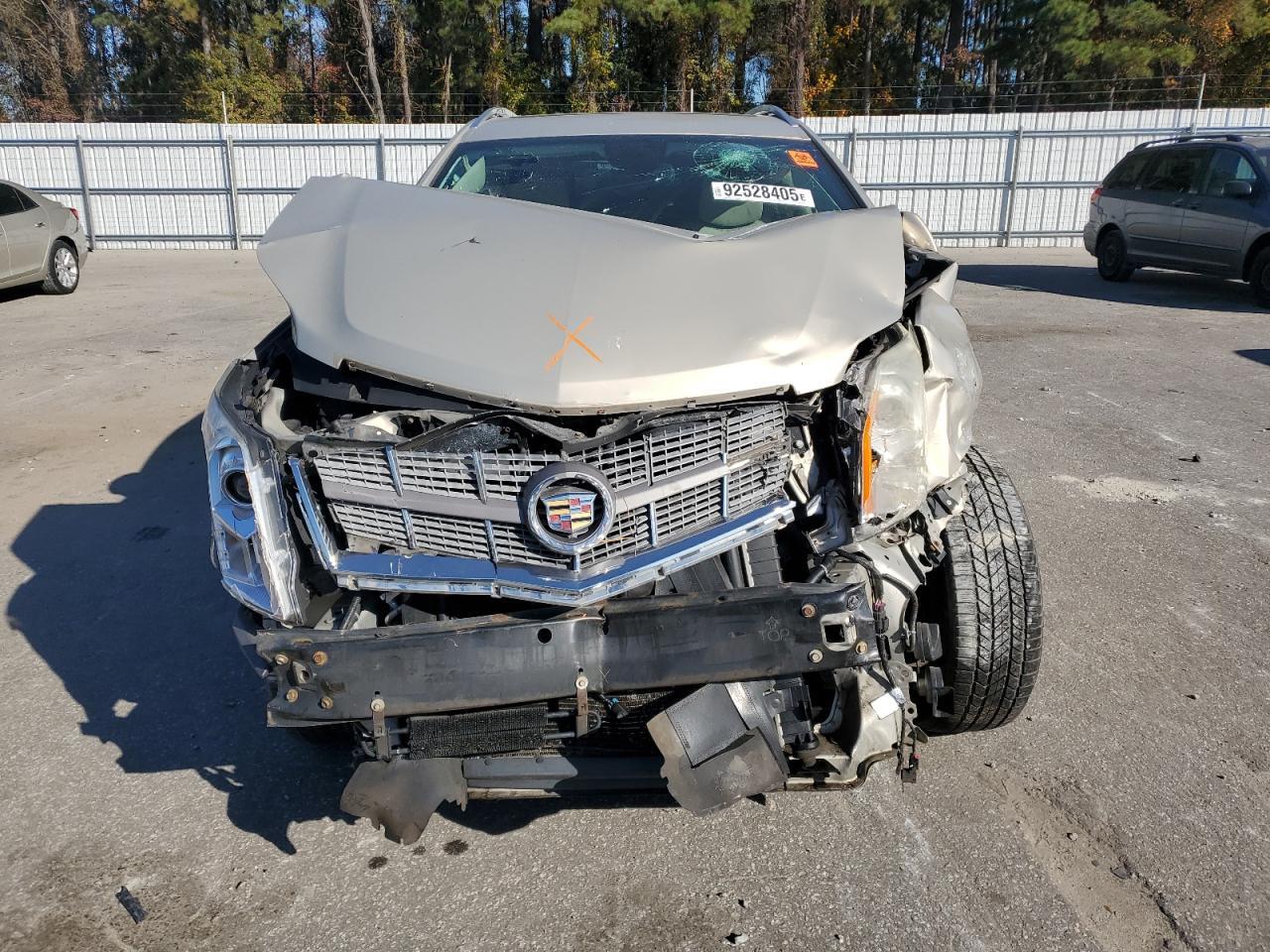 2010 CADILLAC SRX