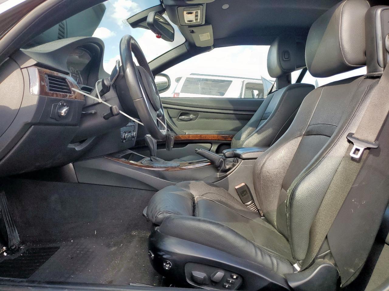 2011 BMW 3 SERIES