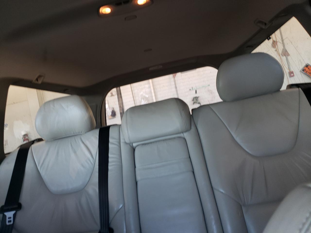 2006 VOLVO V70