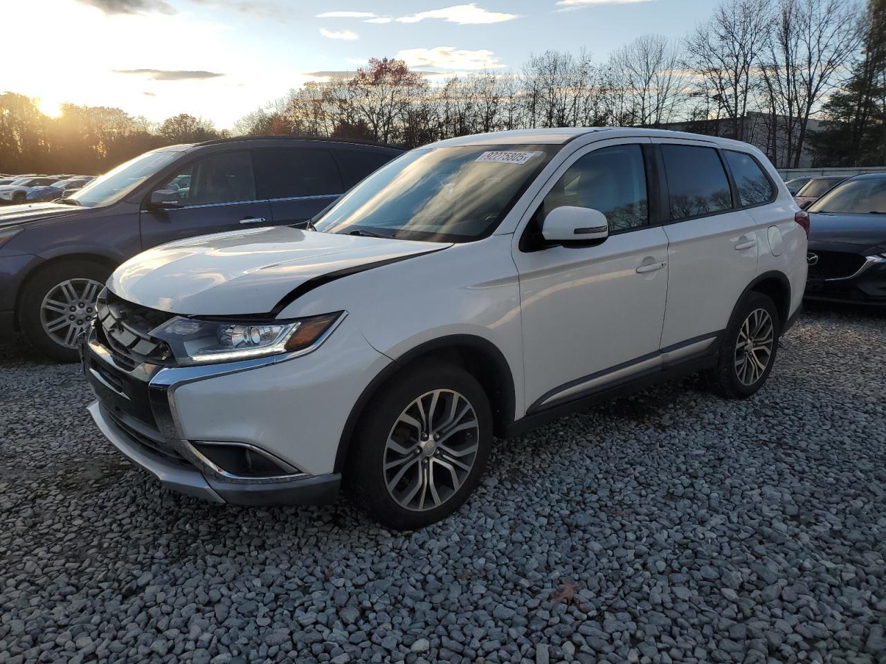 2017 MITSUBISHI outlander