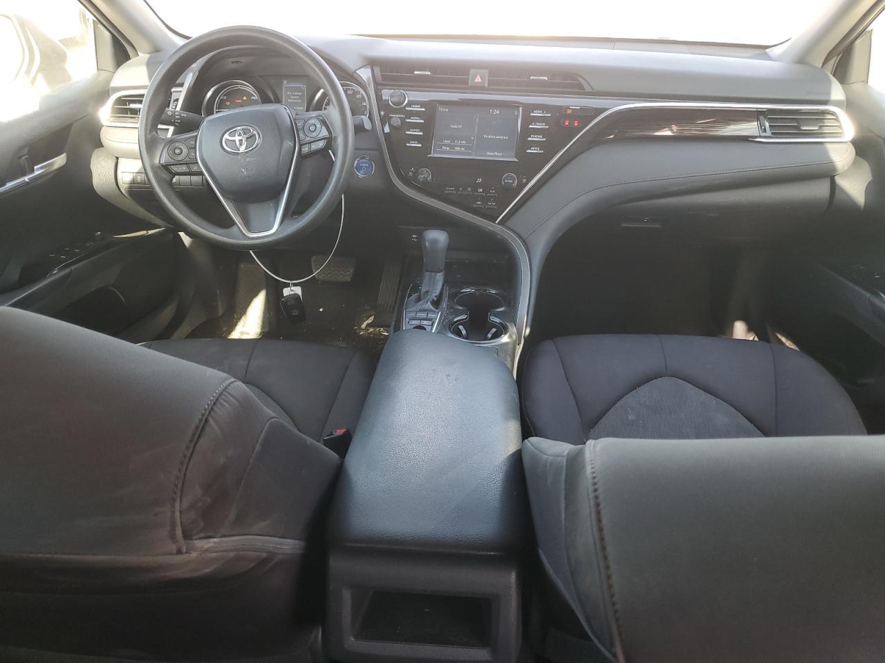 2018 TOYOTA CAMRY
