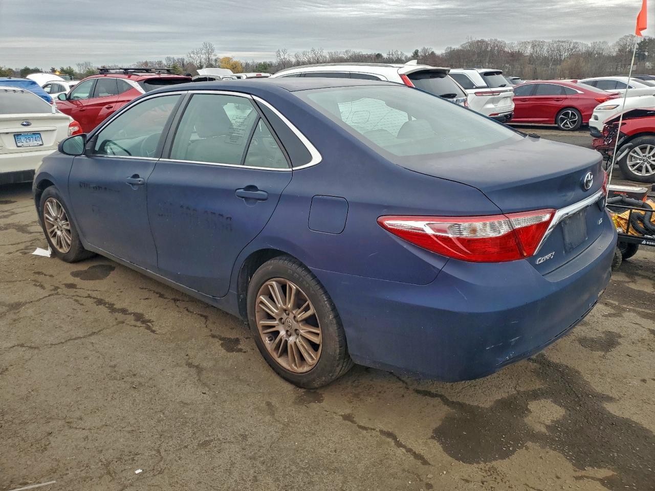 2015 TOYOTA CAMRY