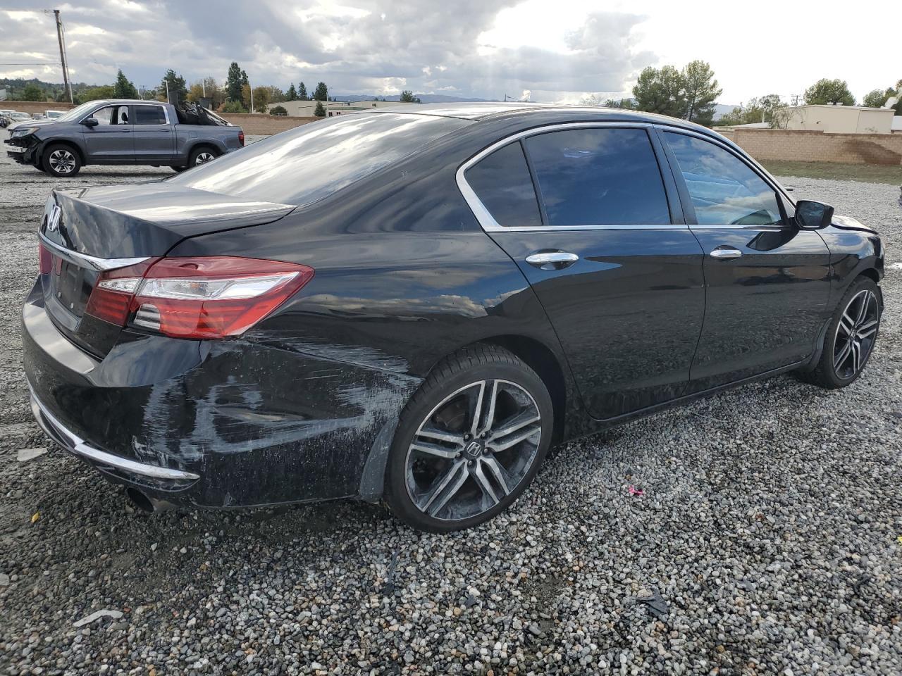 2016 HONDA ACCORD