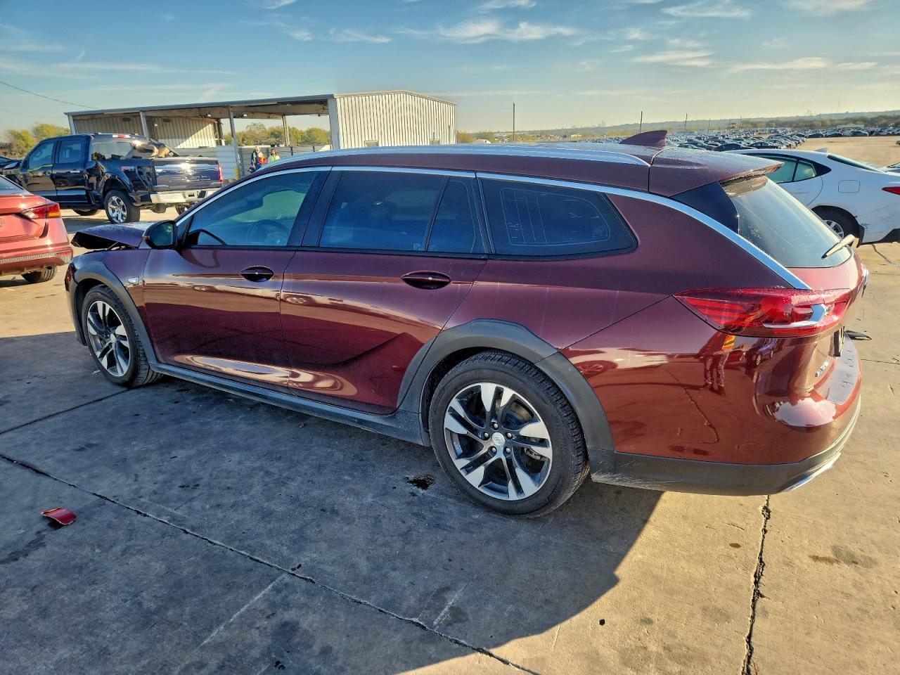 2018 BUICK Regal TourX