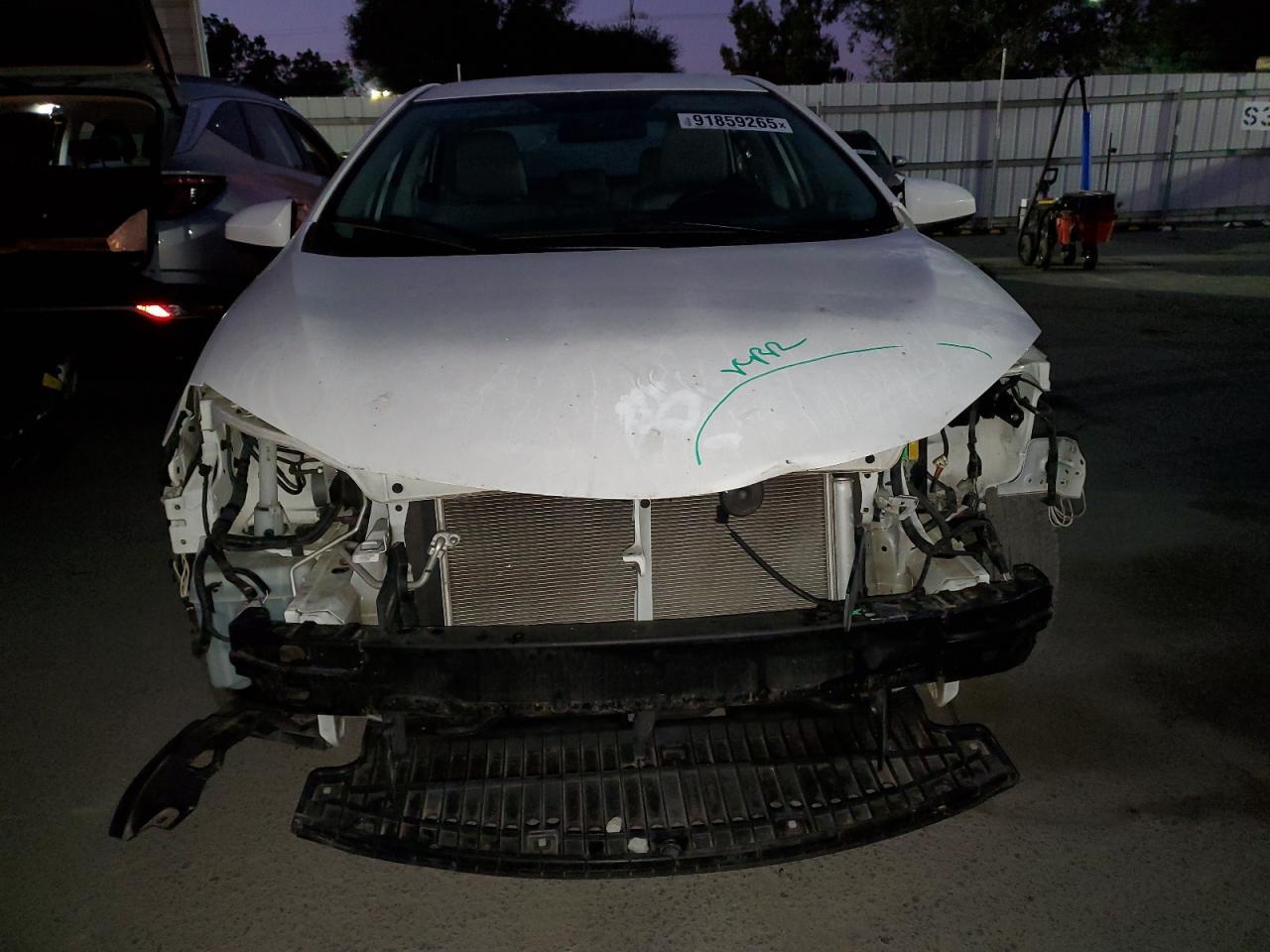2015 TOYOTA COROLLA