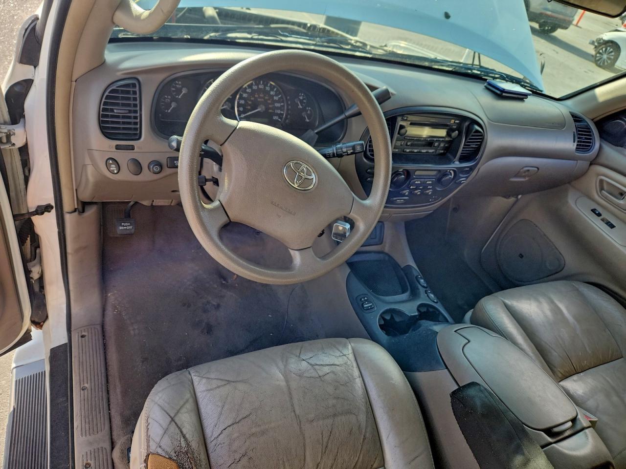 2006 TOYOTA Sequoia