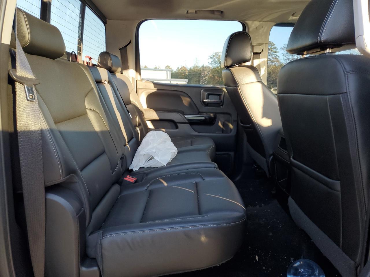 2018 CHEVROLET Silverado