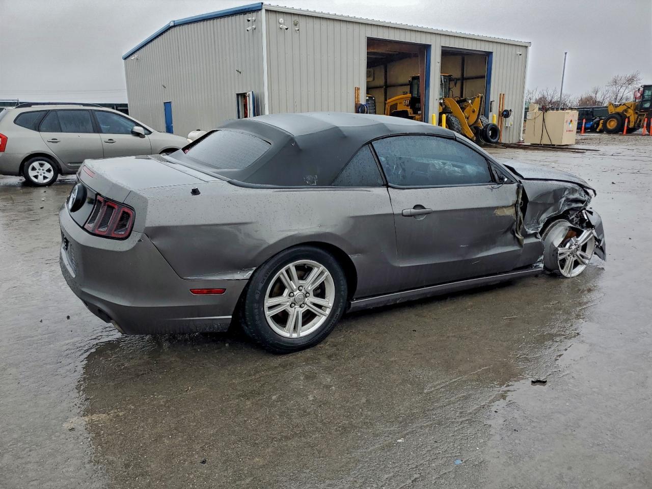 2013 FORD MUSTANG