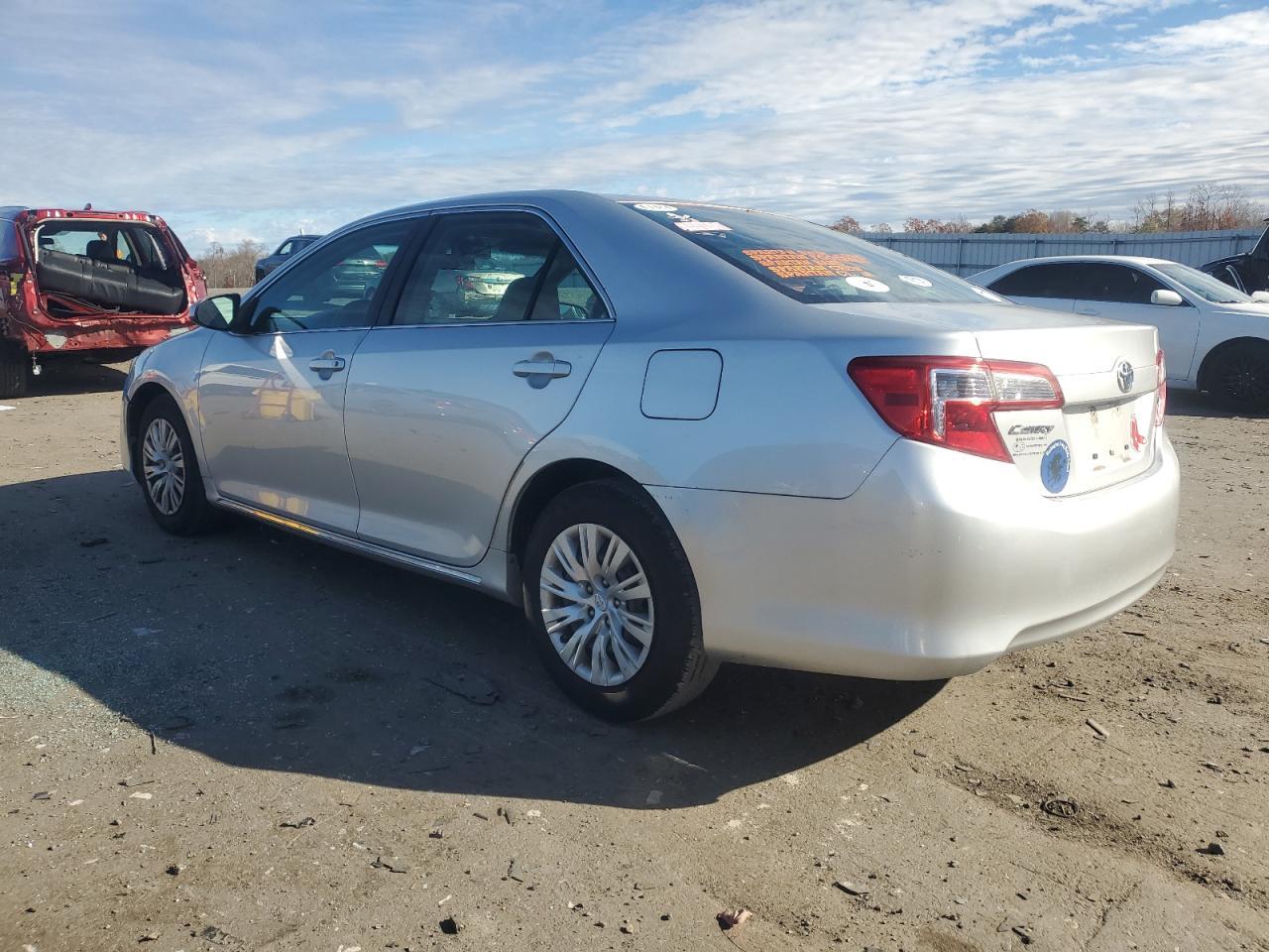 2013 TOYOTA CAMRY