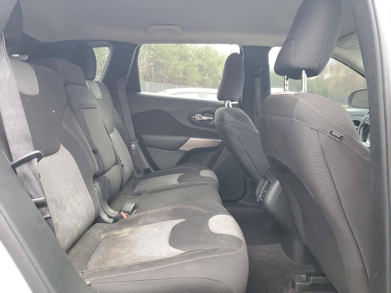 2018 JEEP CHEROKEE