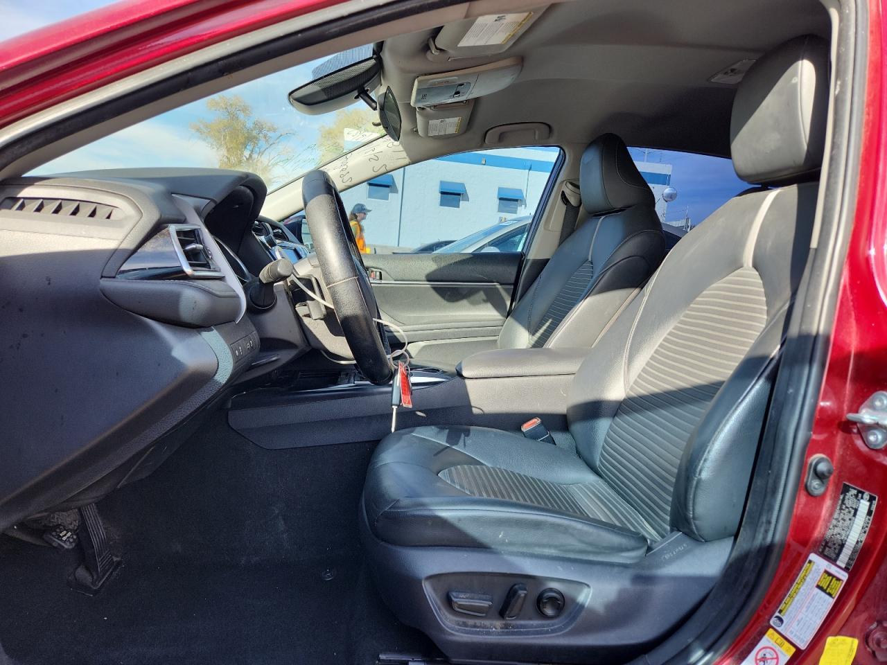 2018 TOYOTA CAMRY