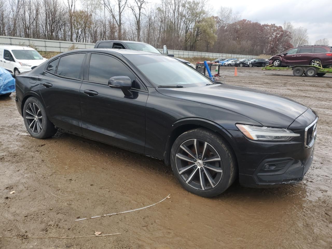2021 VOLVO S60