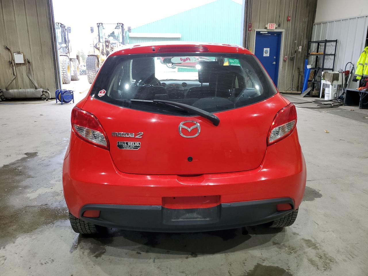 2013 MAZDA 2