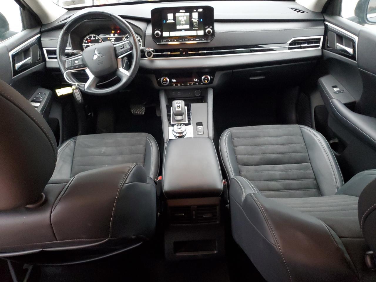 2022 MITSUBISHI outlander