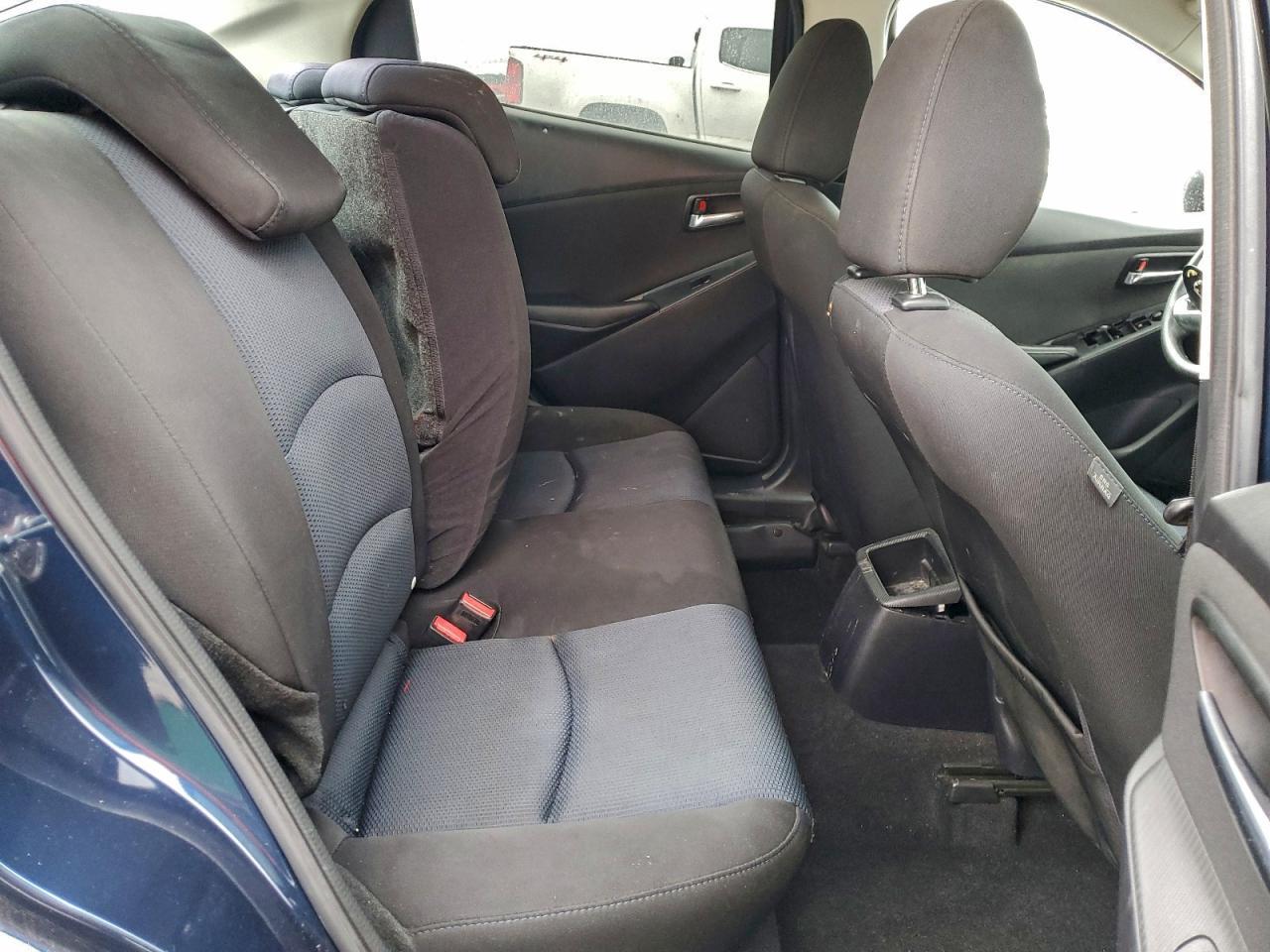 2017 TOYOTA YARIS