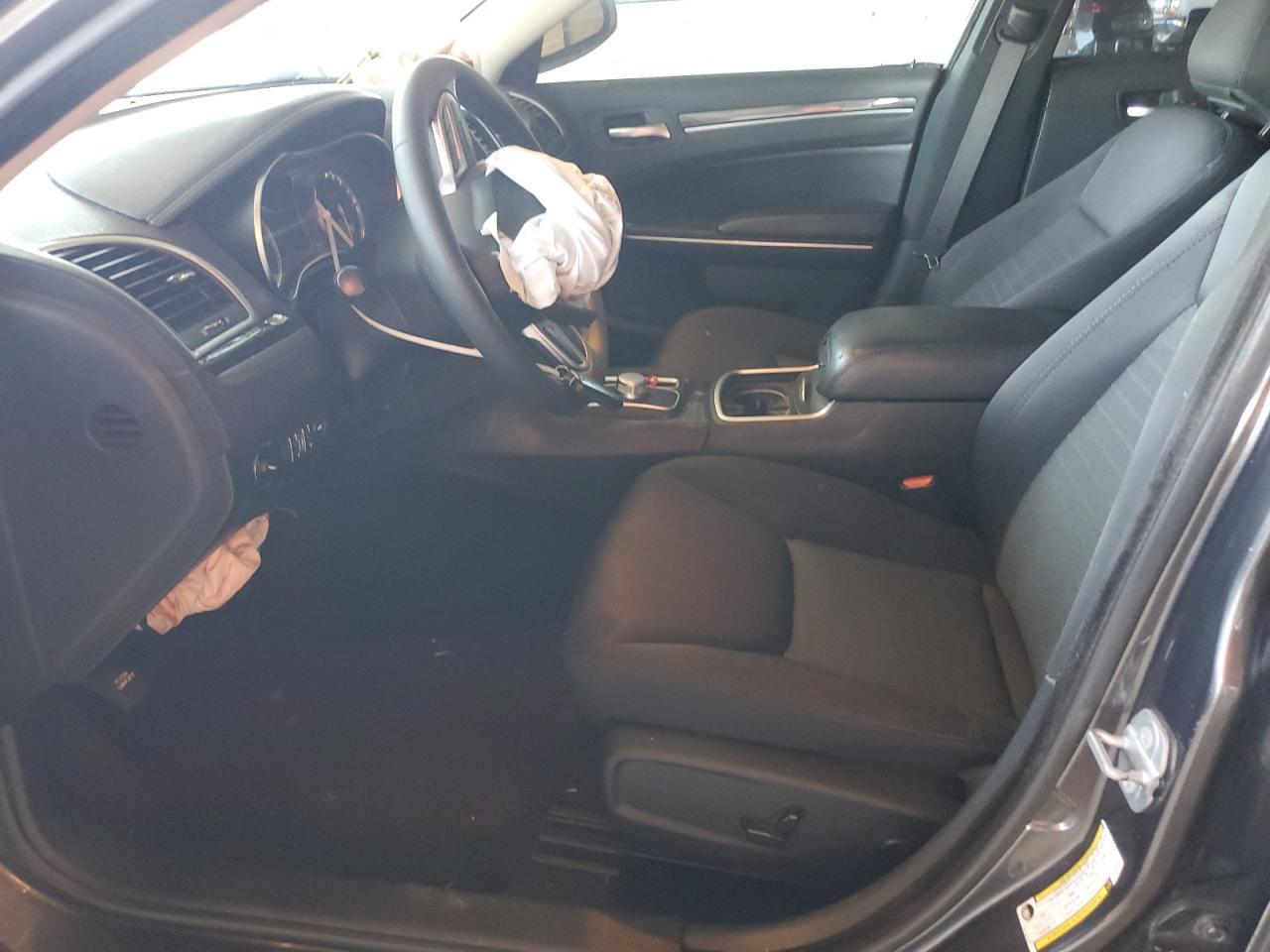 2018 CHRYSLER 300