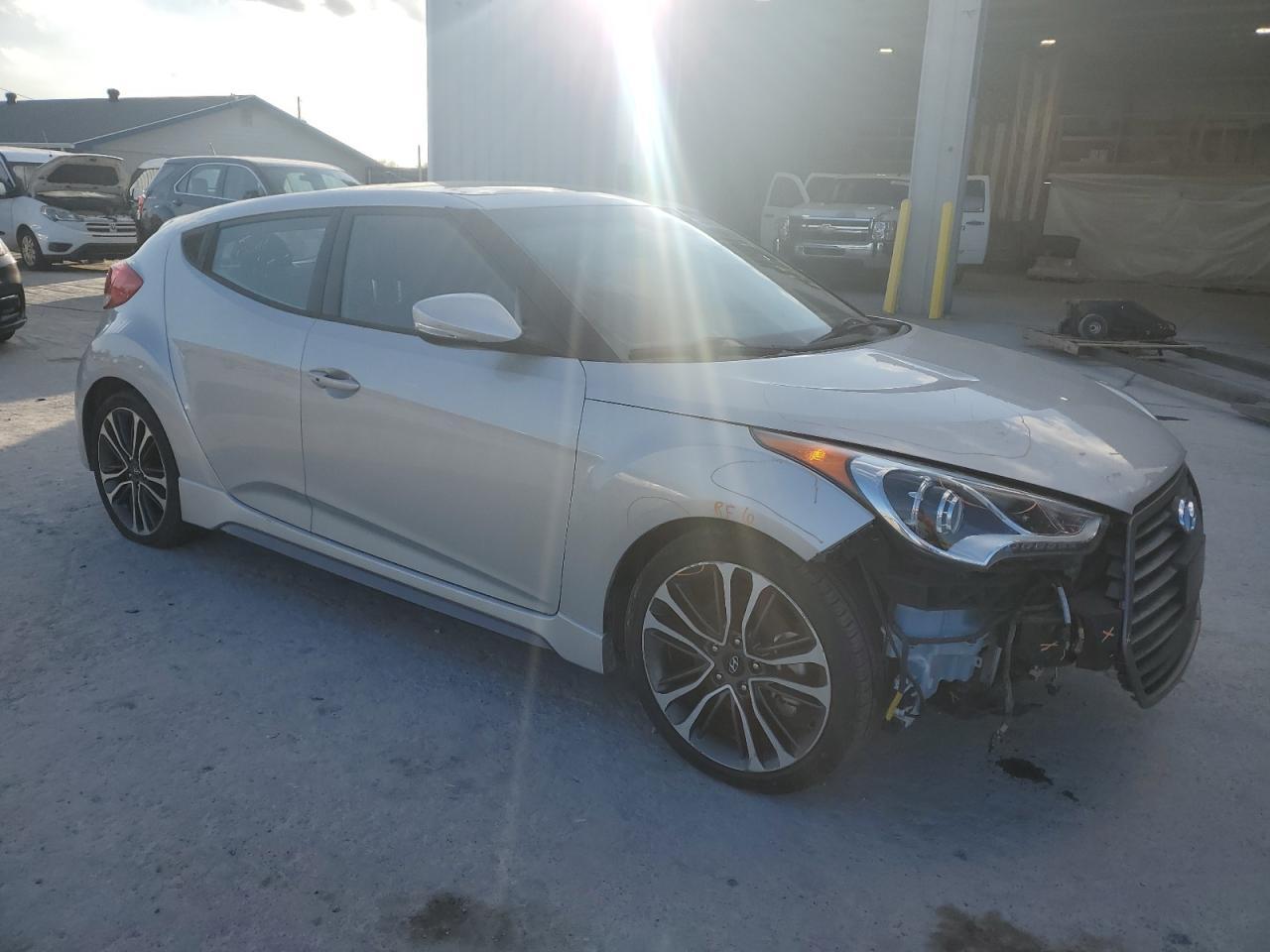 2016 HYUNDAI VELOSTER