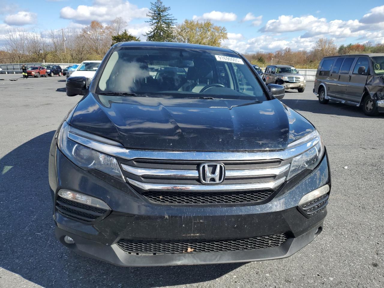 2017 HONDA PILOT