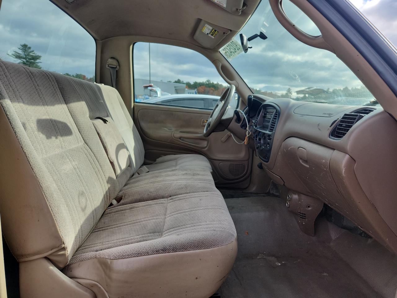 2004 TOYOTA TUNDRA
