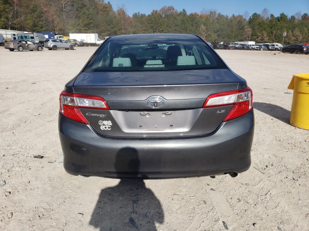 2014 TOYOTA CAMRY