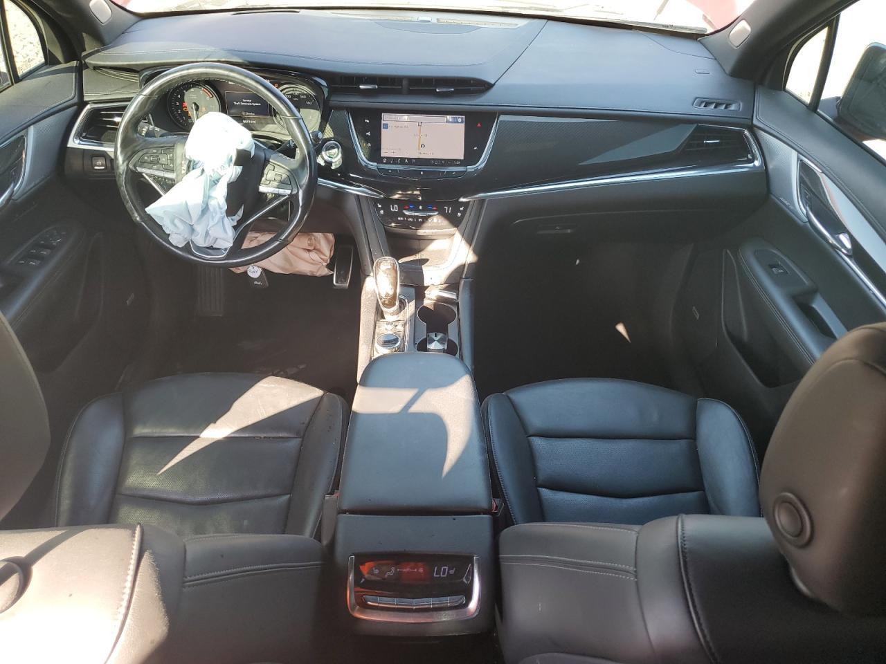 2021 CADILLAC XT6