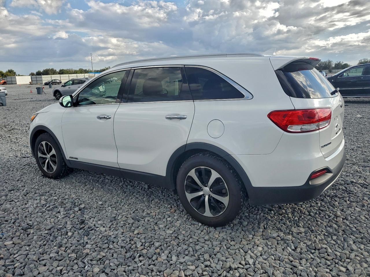 2017 KIA SORENTO