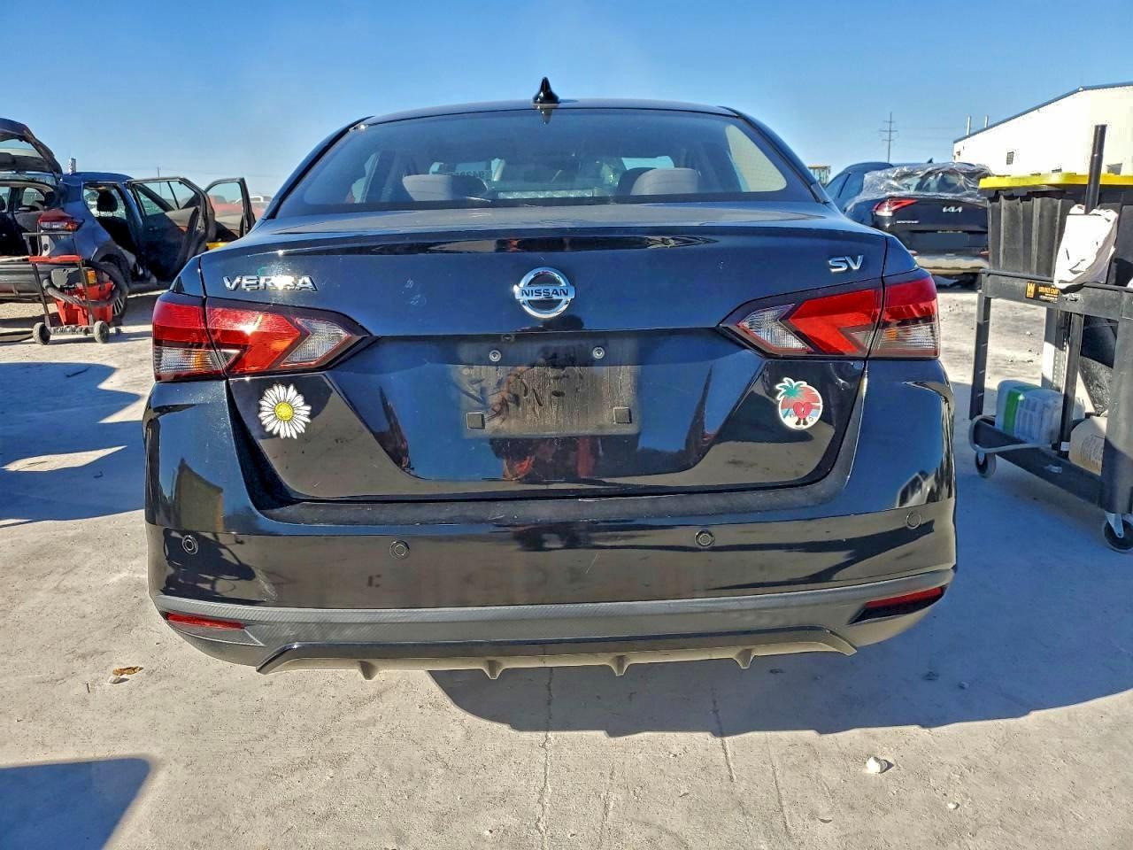 2021 NISSAN VERSA