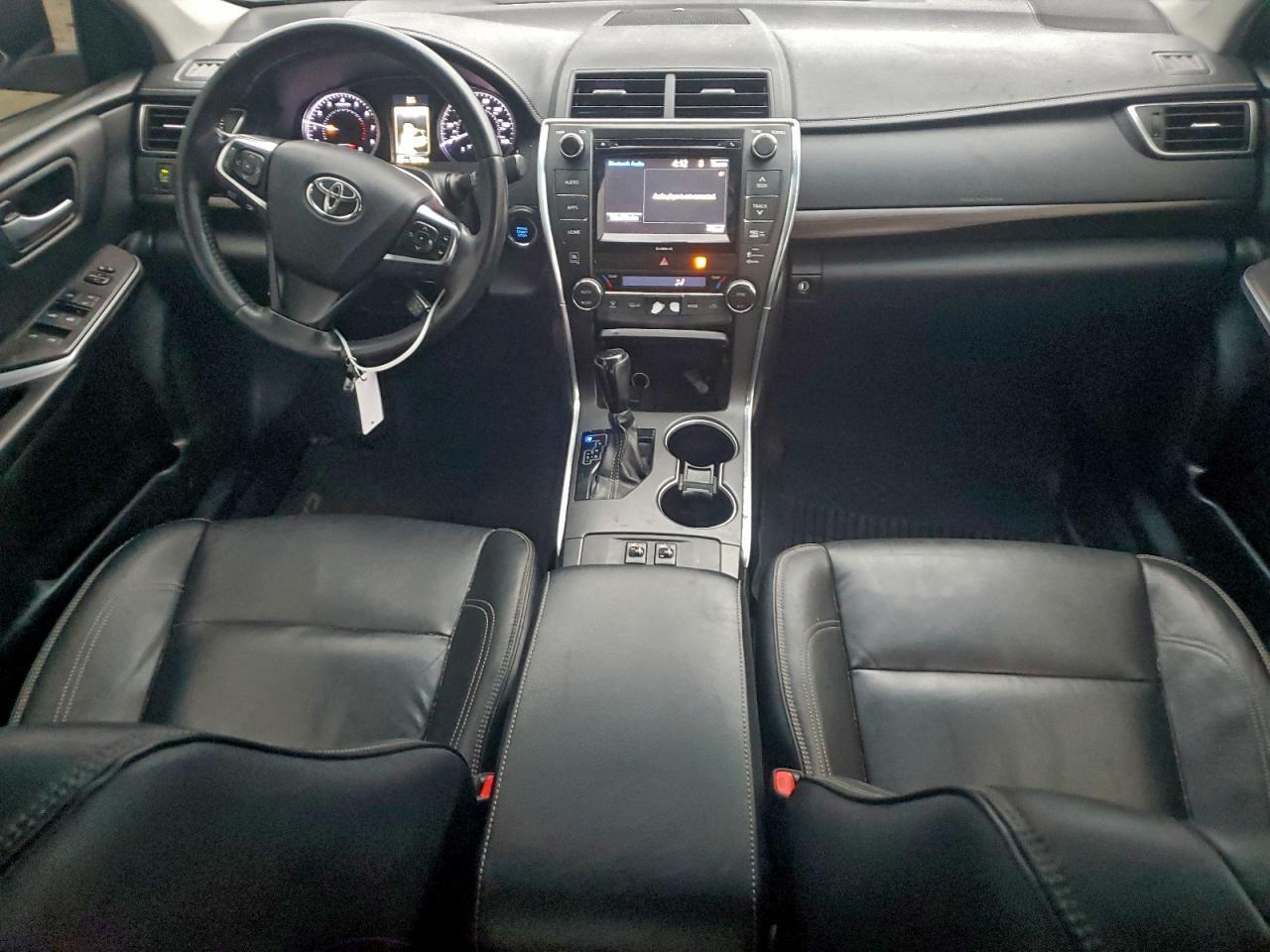 2017 TOYOTA CAMRY