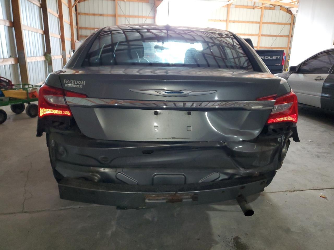 2013 CHRYSLER 200
