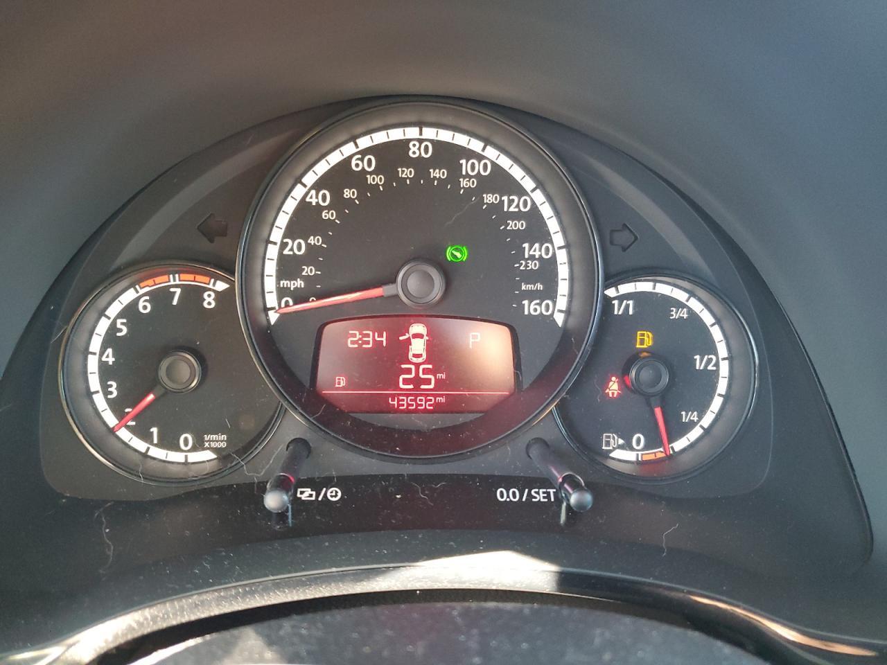 2016 VOLKSWAGEN Beetle