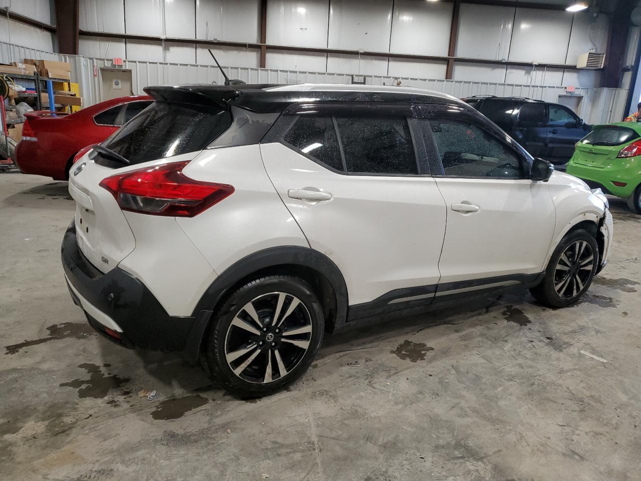 2020 NISSAN KICKS