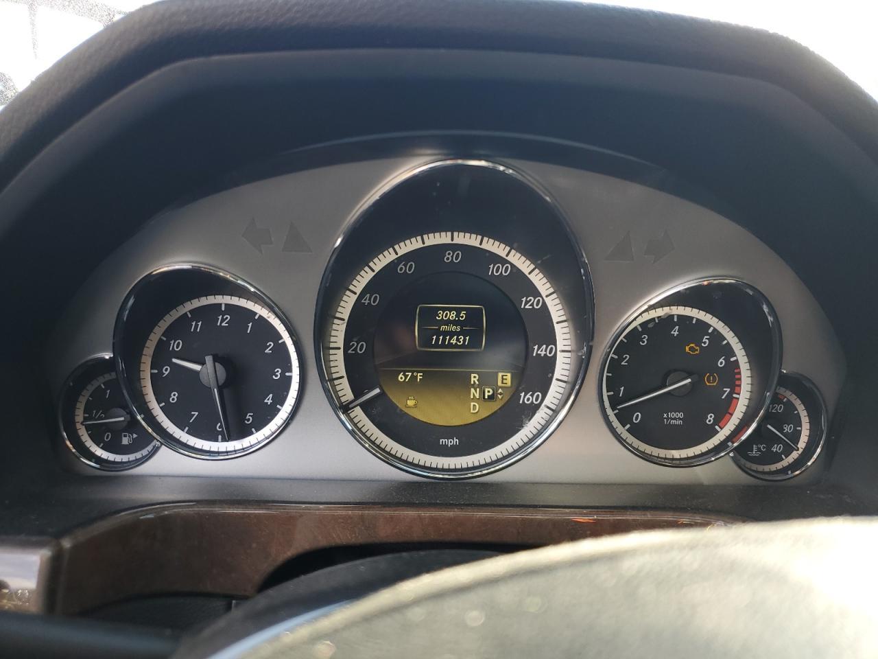 2011 MERCEDES-BENZ E-Class