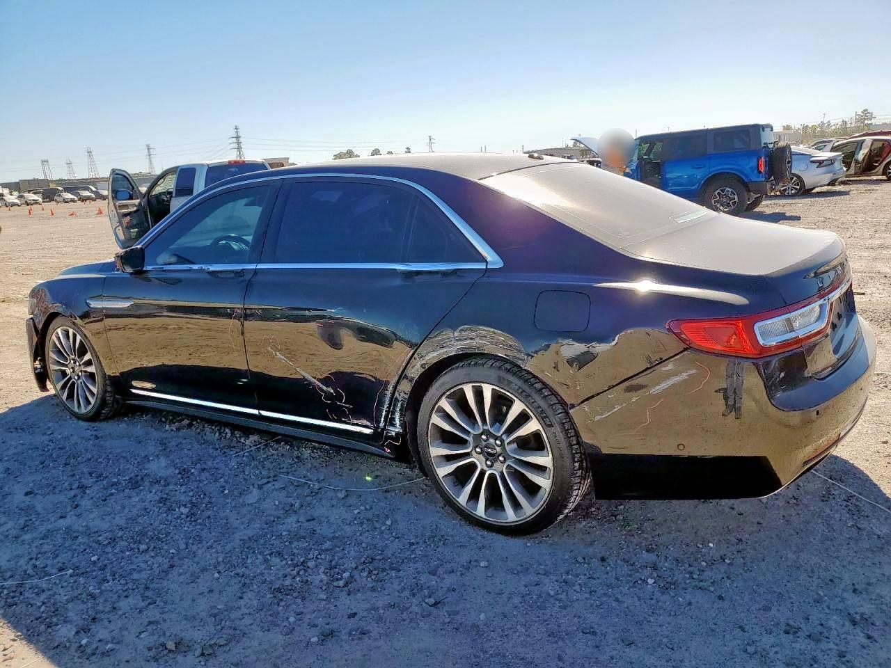 2017 LINCOLN Continental