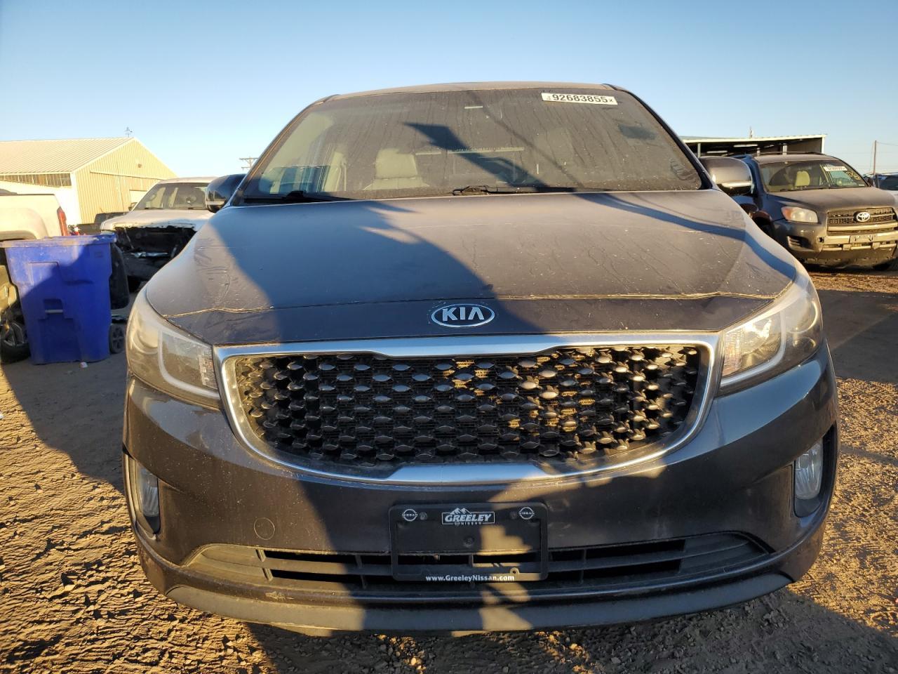 2015 KIA SEDONA