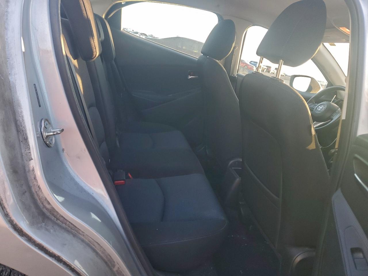 2017 TOYOTA YARIS