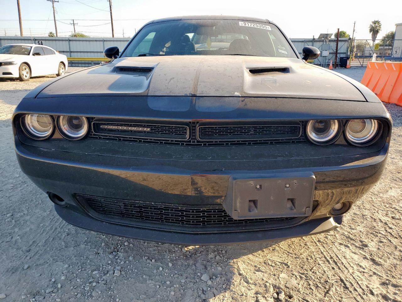 2016 DODGE Challenger