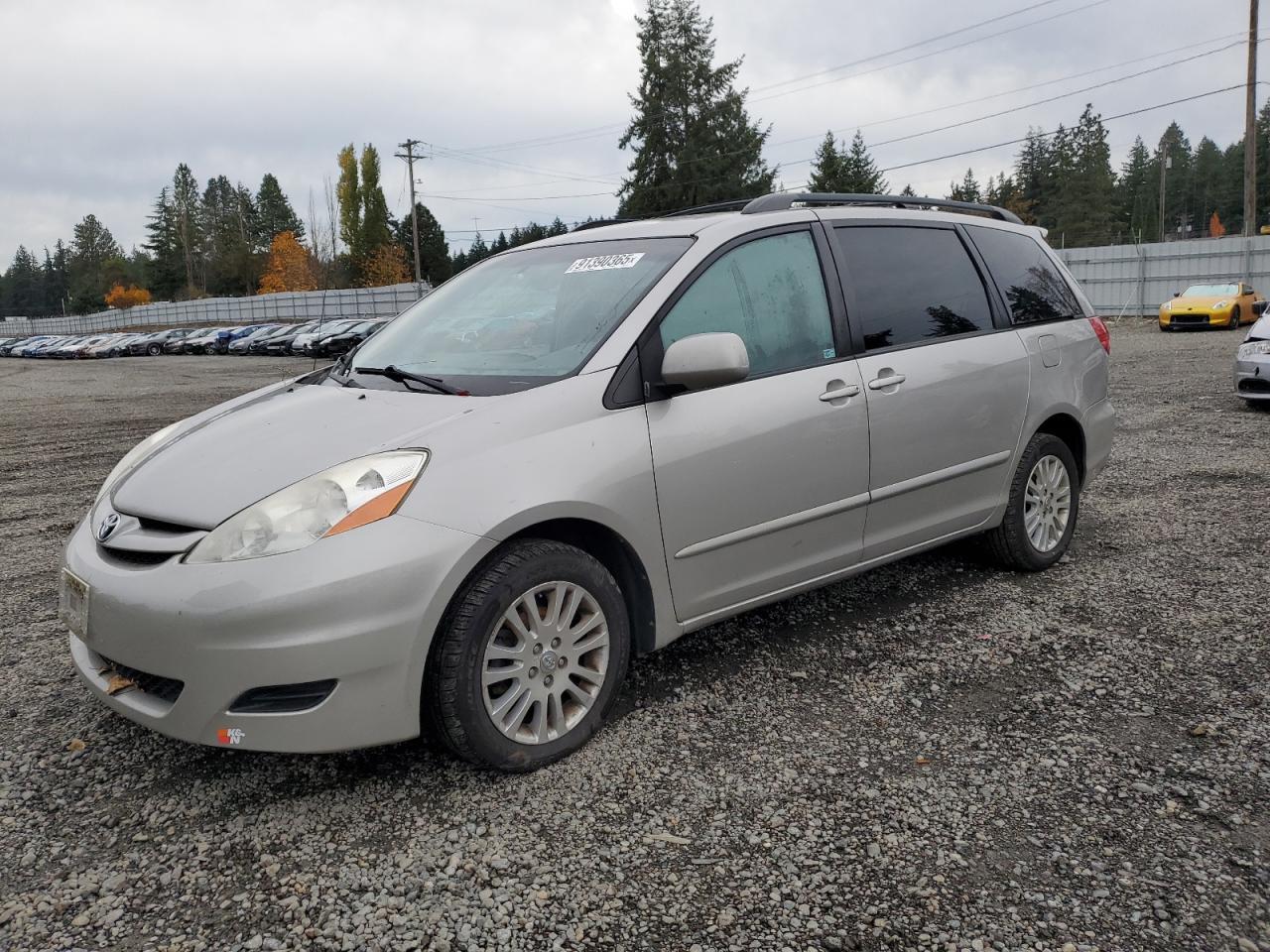 2008 TOYOTA SIENNA