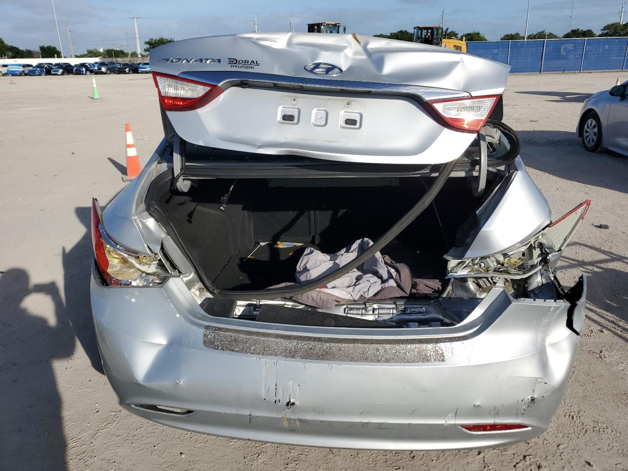 2013 HYUNDAI SONATA